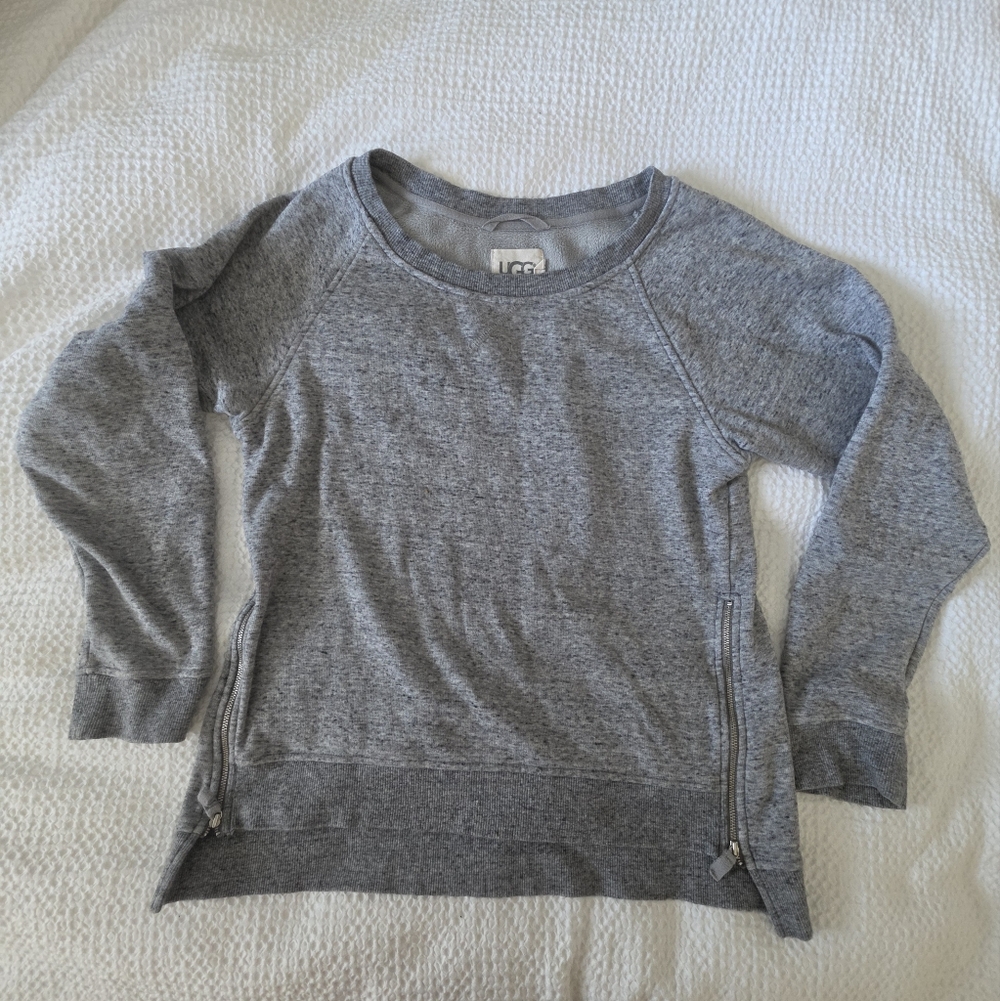 UGG Grey Crewneck Sweatshirt with Plush Interior - Size L